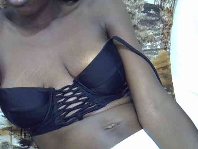 Ebonyslim webcam
