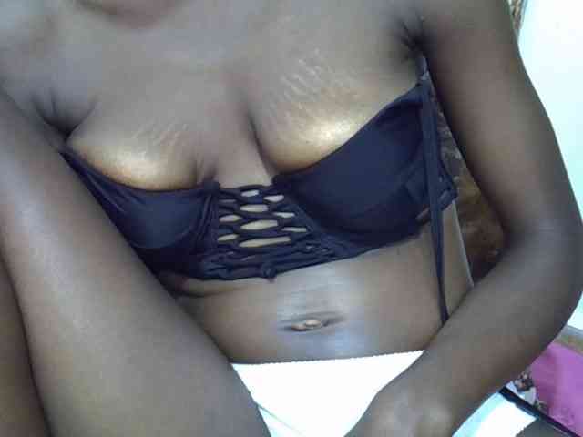 Ebonyslim webcam