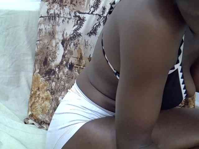 Ebonyslim webcam