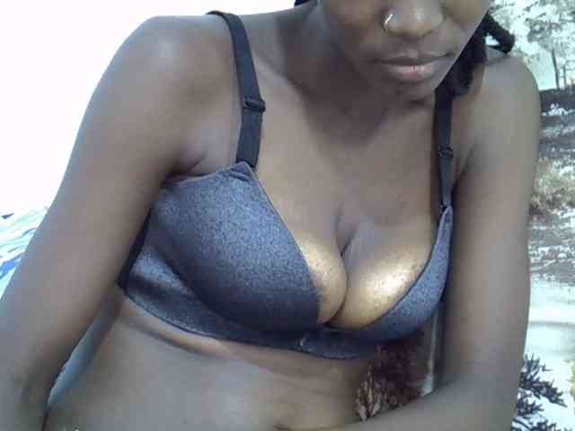 Ebonyslim webcam