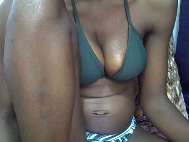 Ebonyslim webcam