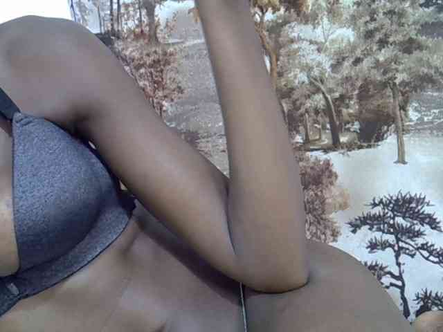 Ebonyslim webcam