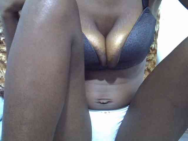 Ebonyslim webcam