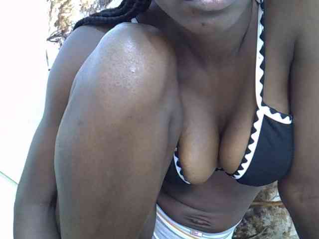 Ebonyslim webcam