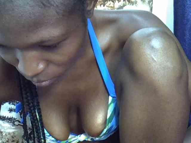 Ebonyslim webcam