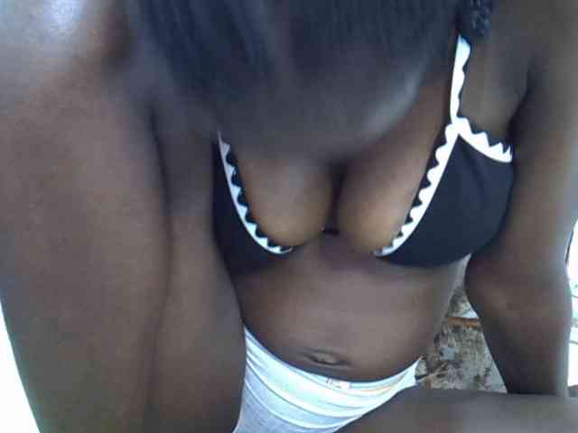 Ebonyslim webcam