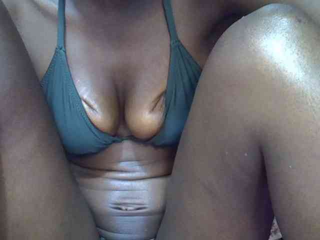 Ebonyslim webcam