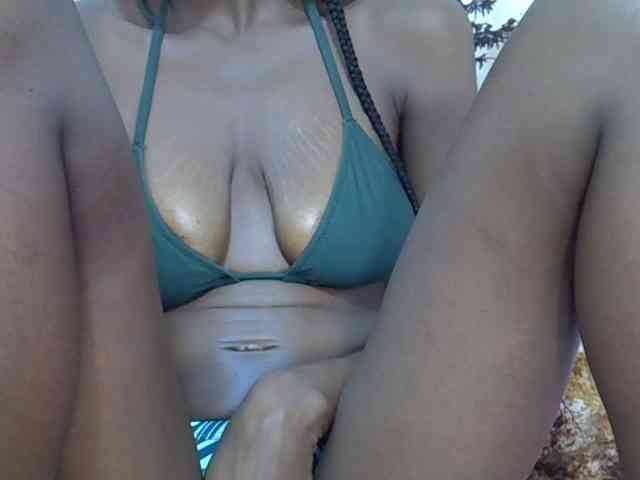 Ebonyslim webcam
