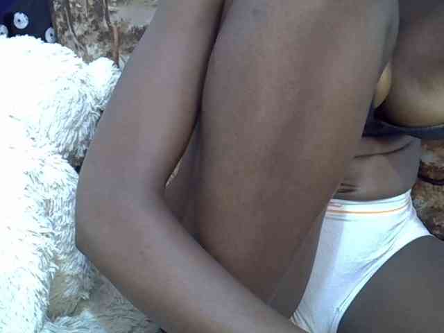 Ebonyslim webcam