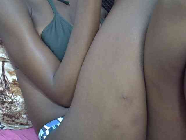 Ebonyslim webcam