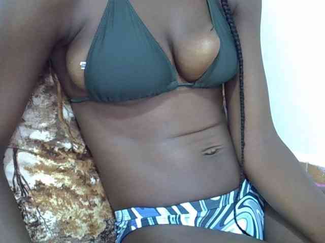 Ebonyslim webcam