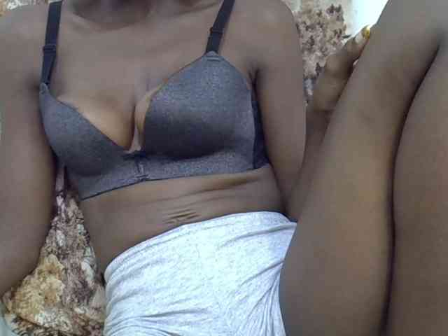 Ebonyslim webcam