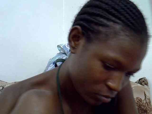Ebonyslim webcam