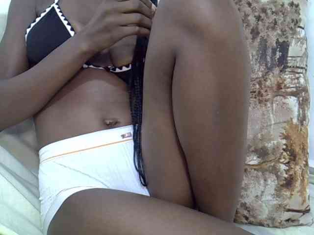 Ebonyslim webcam