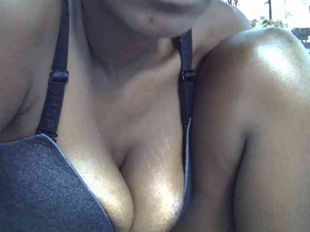 Ebonyslim webcam