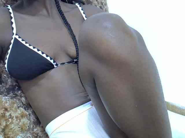 Ebonyslim webcam