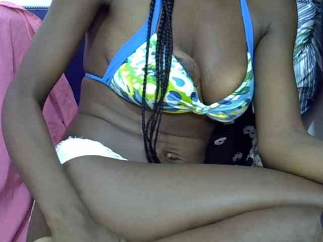 Ebonyslim webcam