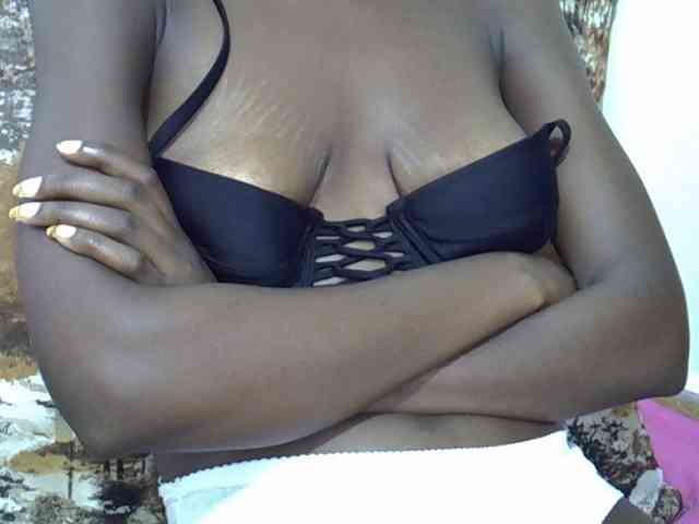 Ebonyslim webcam