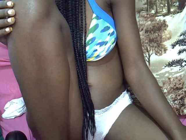 Ebonyslim webcam