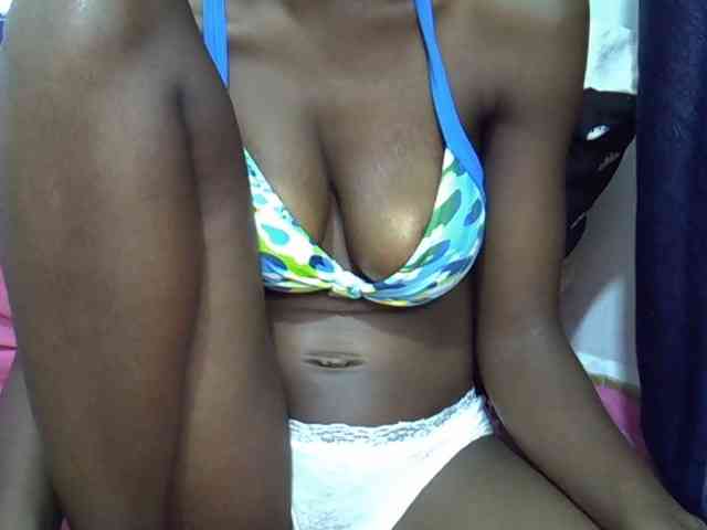 Ebonyslim webcam