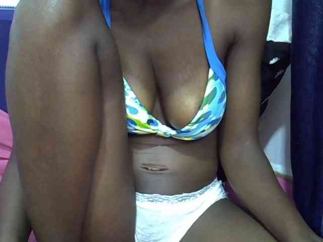 Ebonyslim webcam