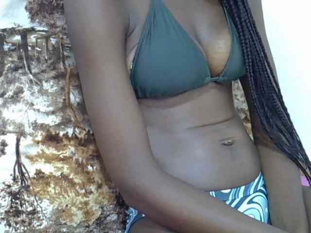Ebonyslim webcam