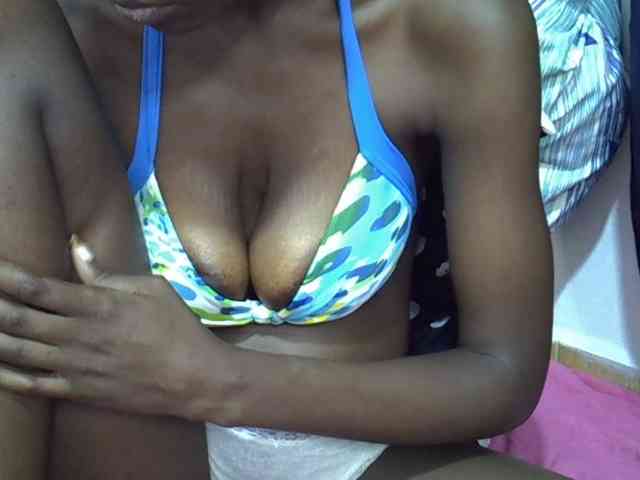 Ebonyslim webcam