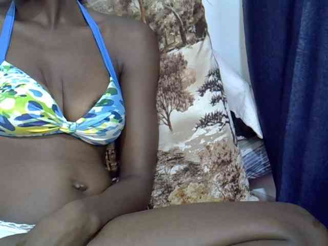 Ebonyslim webcam