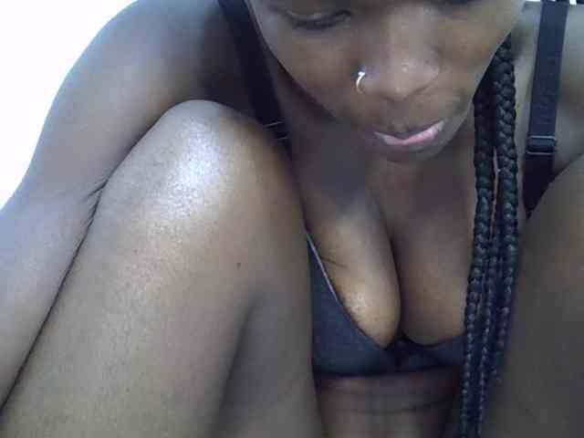 Ebonyslim webcam
