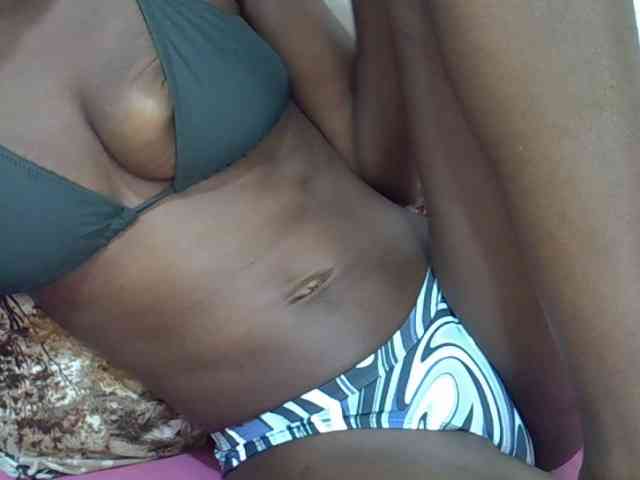 Ebonyslim webcam
