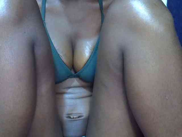 Ebonyslim webcam