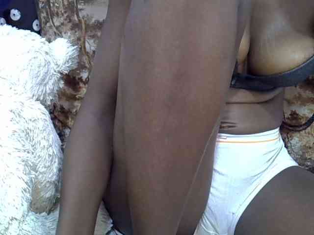 Ebonyslim webcam
