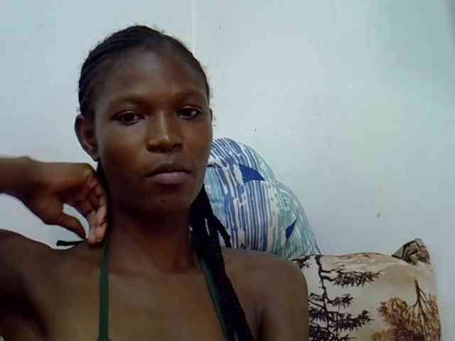 Ebonyslim webcam
