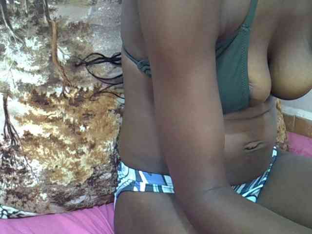 Ebonyslim webcam
