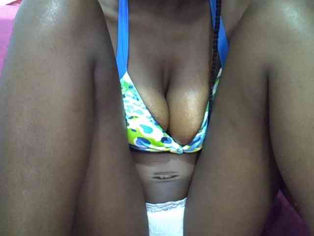 Ebonyslim webcam