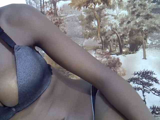 Ebonyslim webcam