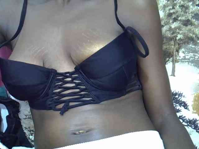 Ebonyslim webcam