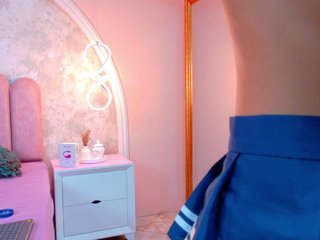 CamileJohnston Porn Show