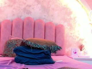 CamileJohnston Porn Show