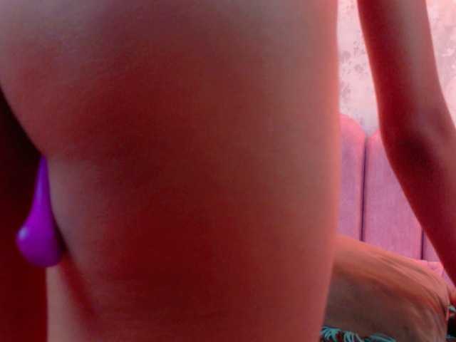 CamileJohnston's BongaCams show and profile