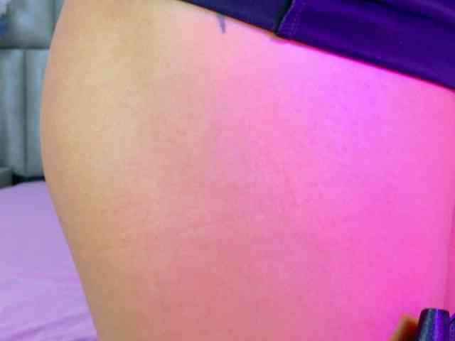 CamileJohnston webcam