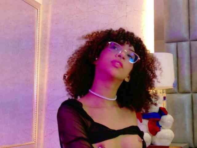 CamileJohnston webcam