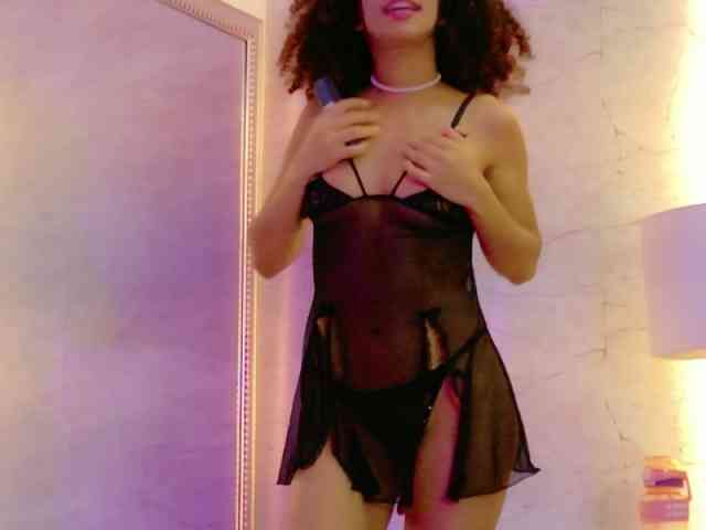 CamileJohnston webcam