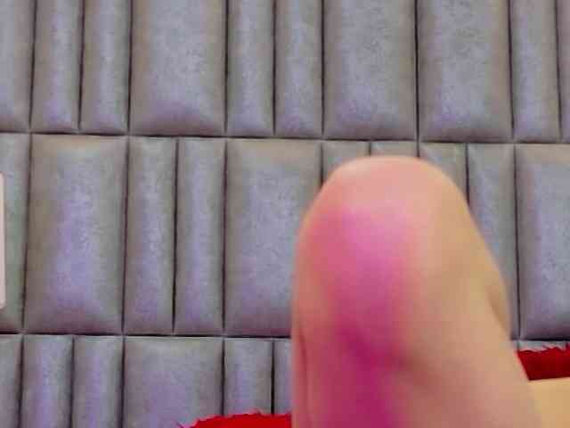 CamileJohnston webcam