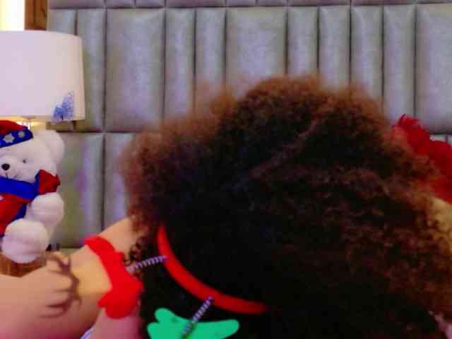 CamileJohnston webcam