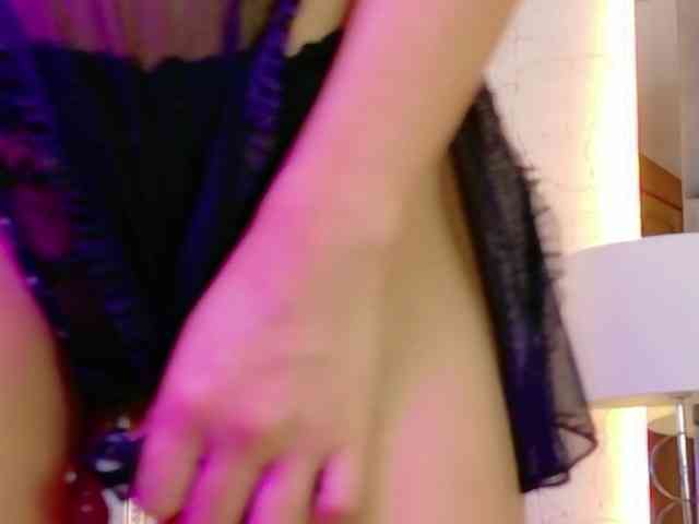 CamileJohnston webcam