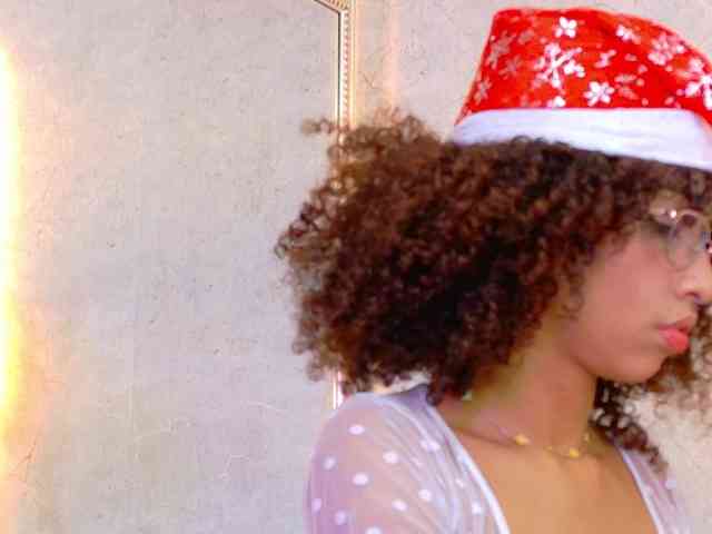 CamileJohnston webcam