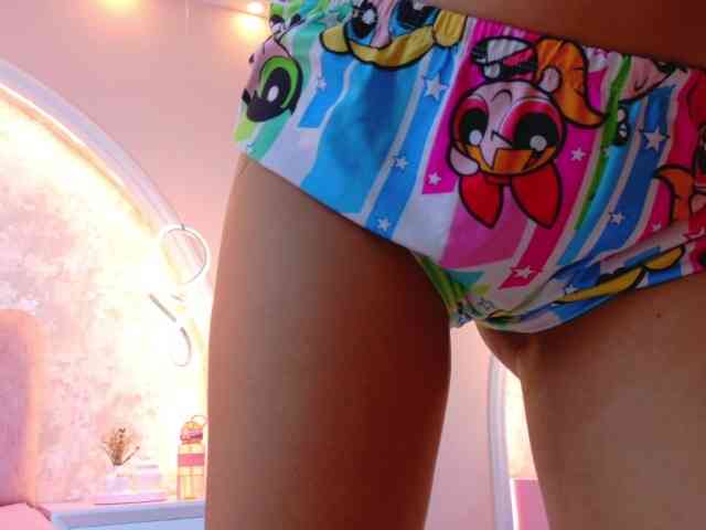 CamileJohnston webcam