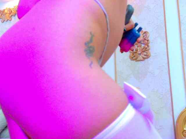 CamileJohnston webcam
