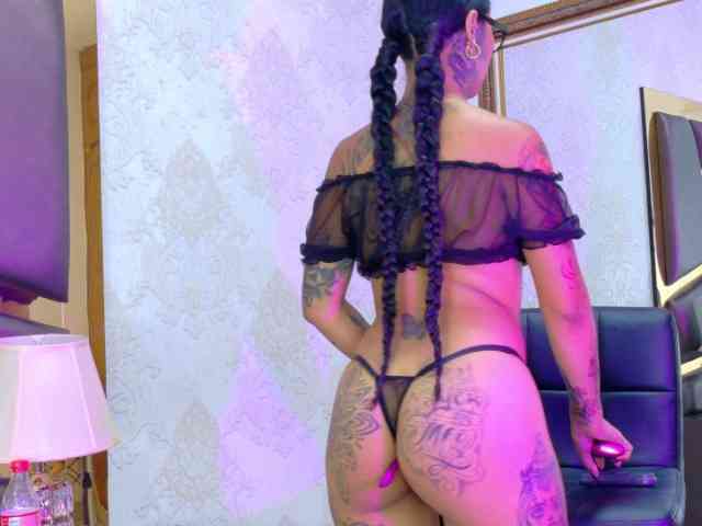 EmilieeLake webcam